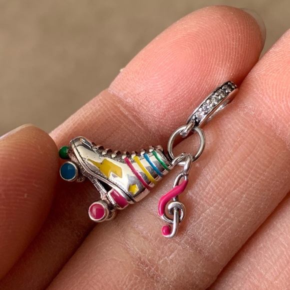 NWOT Retro Roller Skate Glow in the Dark Pendant Dangle Charm Sterling Silver - Picture 3 of 15